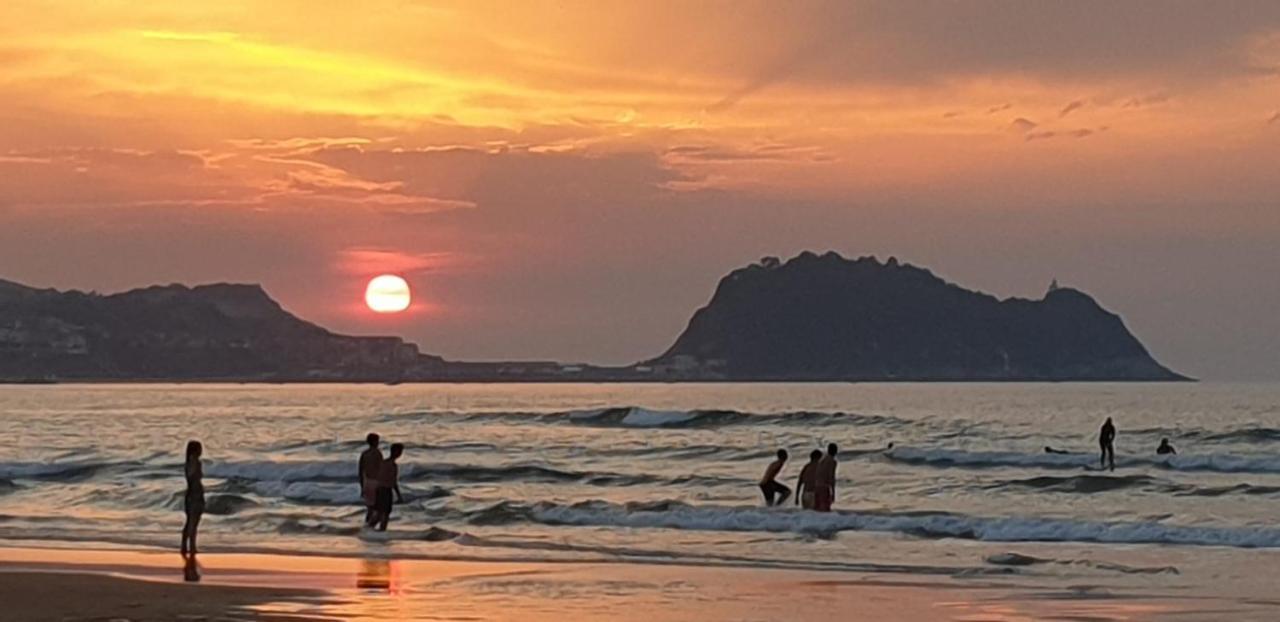 Amplio Piso En La Playa De 135 M2 Con Garaje Leilighet Zarautz Eksteriør bilde